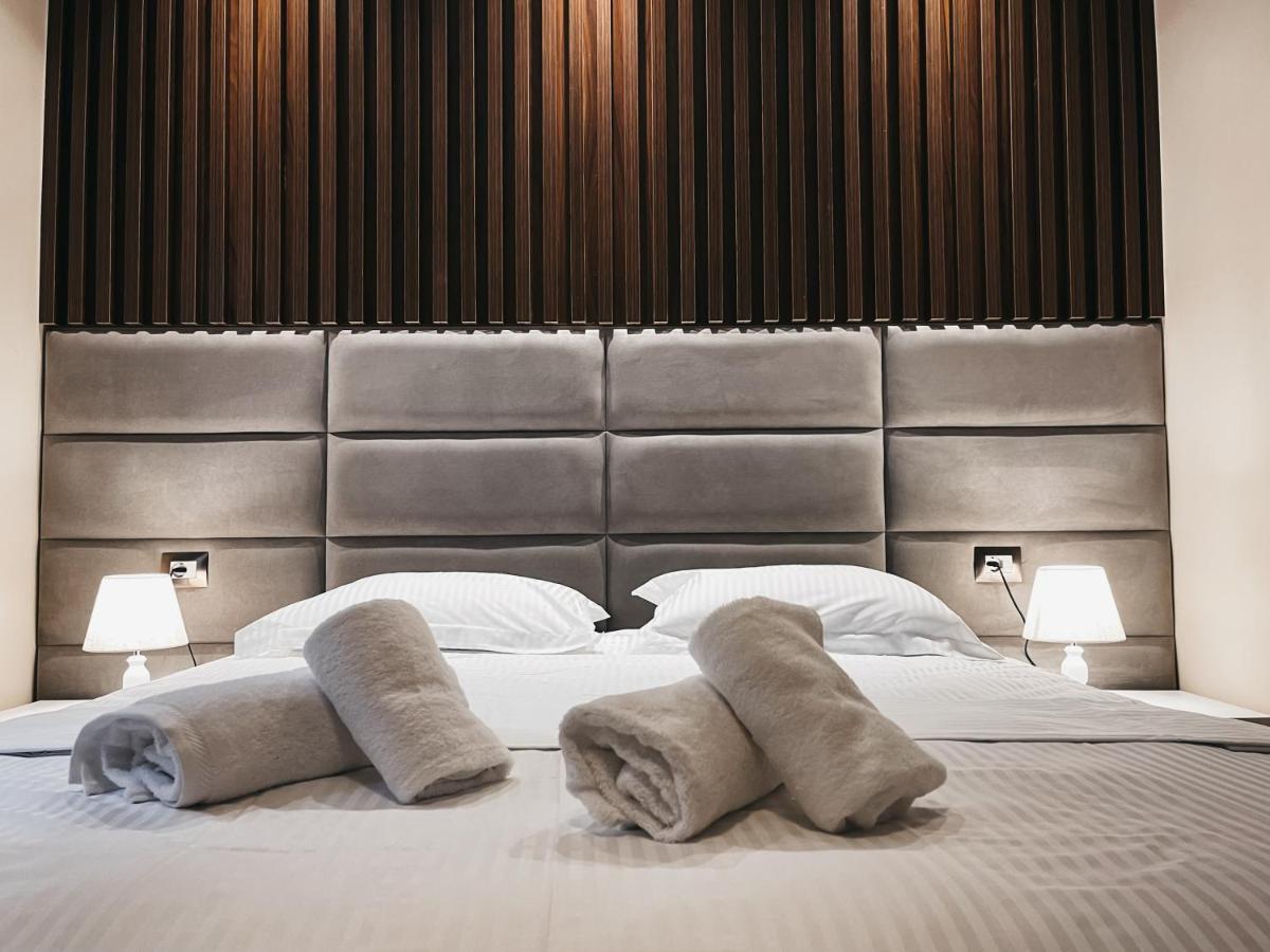 Amansar Boutique Hotel ティラナ エクステリア 写真
