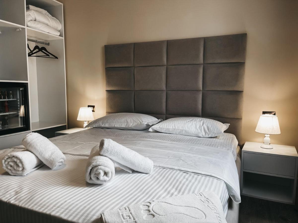 Amansar Boutique Hotel ティラナ エクステリア 写真