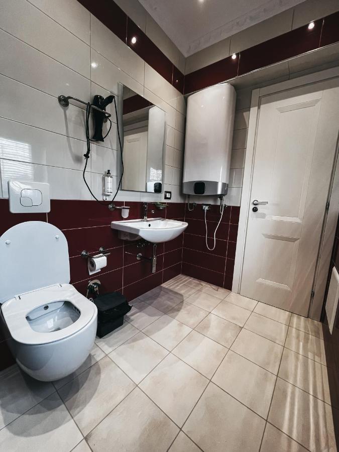 Amansar Boutique Hotel ティラナ エクステリア 写真