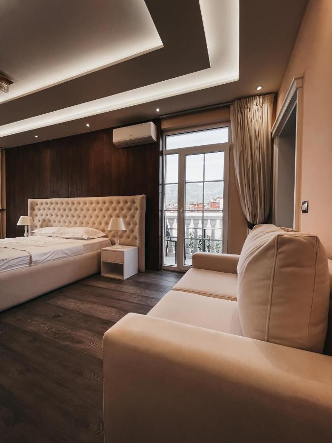 Amansar Boutique Hotel ティラナ エクステリア 写真