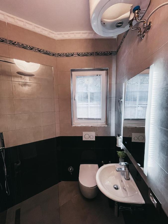 Amansar Boutique Hotel ティラナ エクステリア 写真